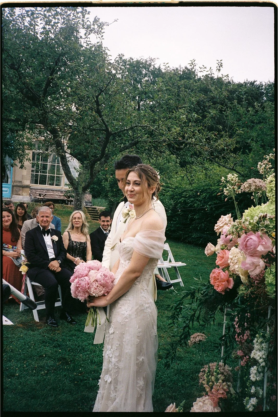 MalouVonBaumhauer - Wedding G_F Analog-34.jpg