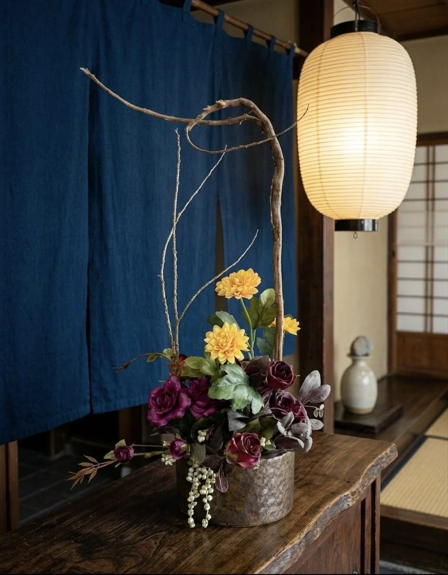 日本料理店の玄関を彩る、おもてなしの心が伝わる和風のレンタルフラワー