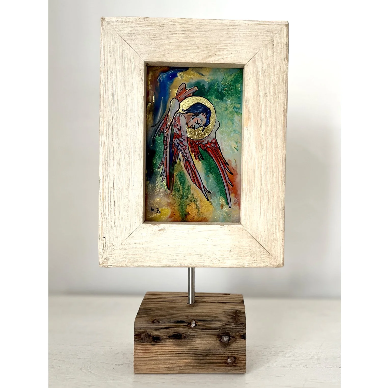 Seraph rainbow stand.jpg