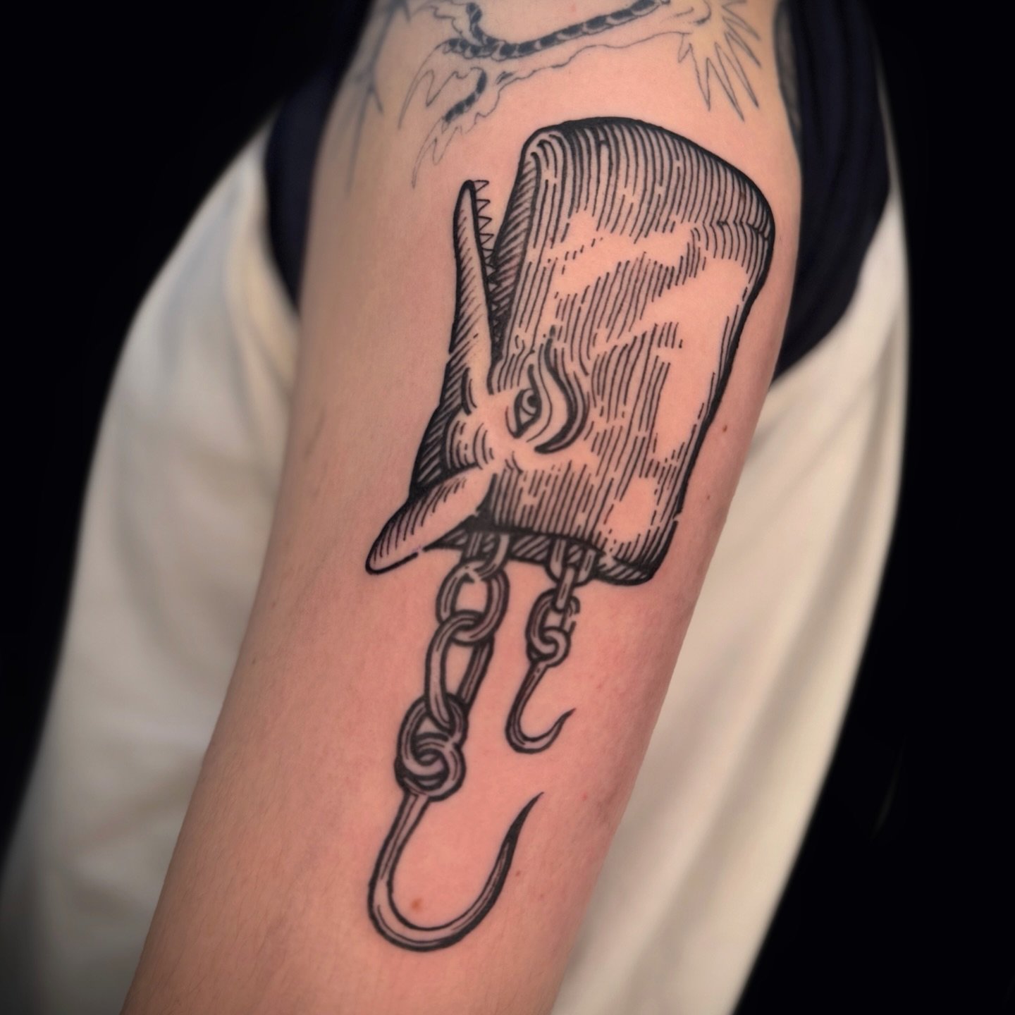 My latest custom tattoos 🖤🖤

LONDON TAKING BOOKINGS 
@parliamenttattoo 
.
.
.
#engraving#tattoos#london#etchingtattoo#woodcuttattoo