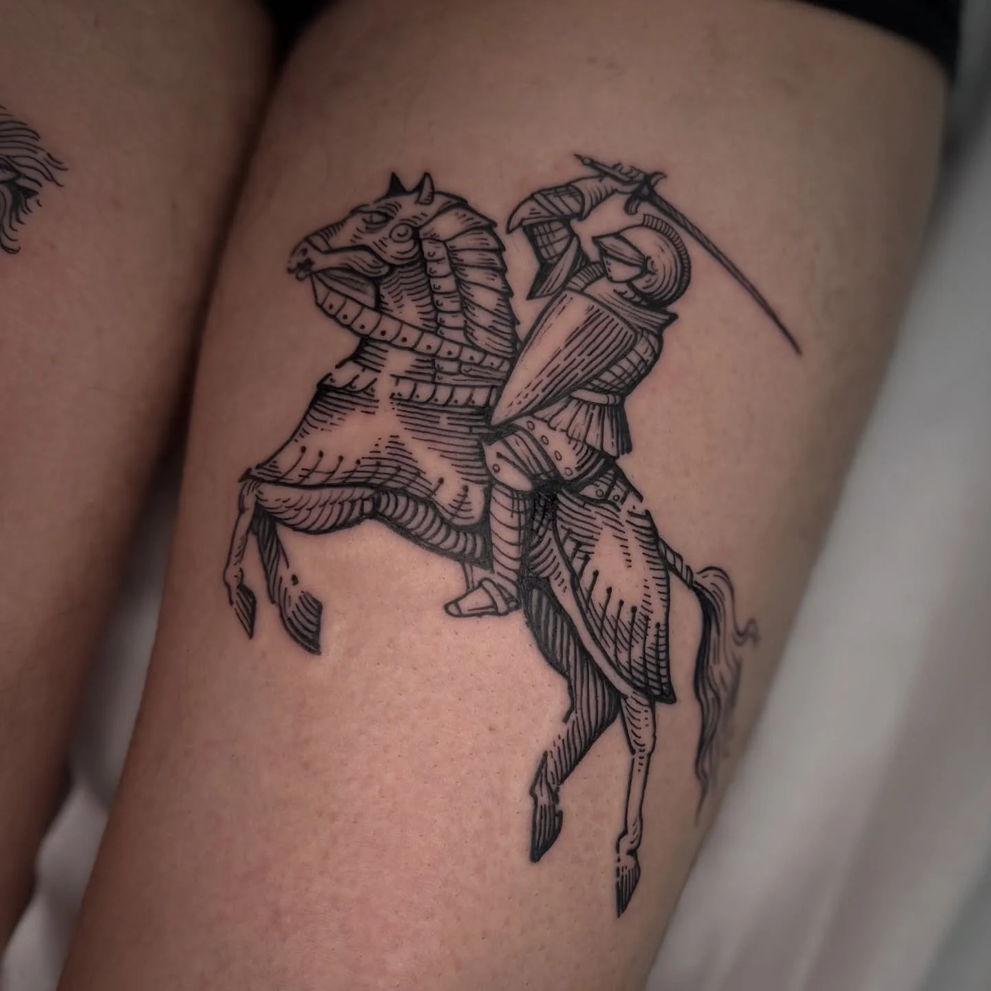 Knights battling 🖤
Thank you Tom 
Done @parliamenttattoo 
.
.
.
#engraving#etching#woodcut#knight#medieval