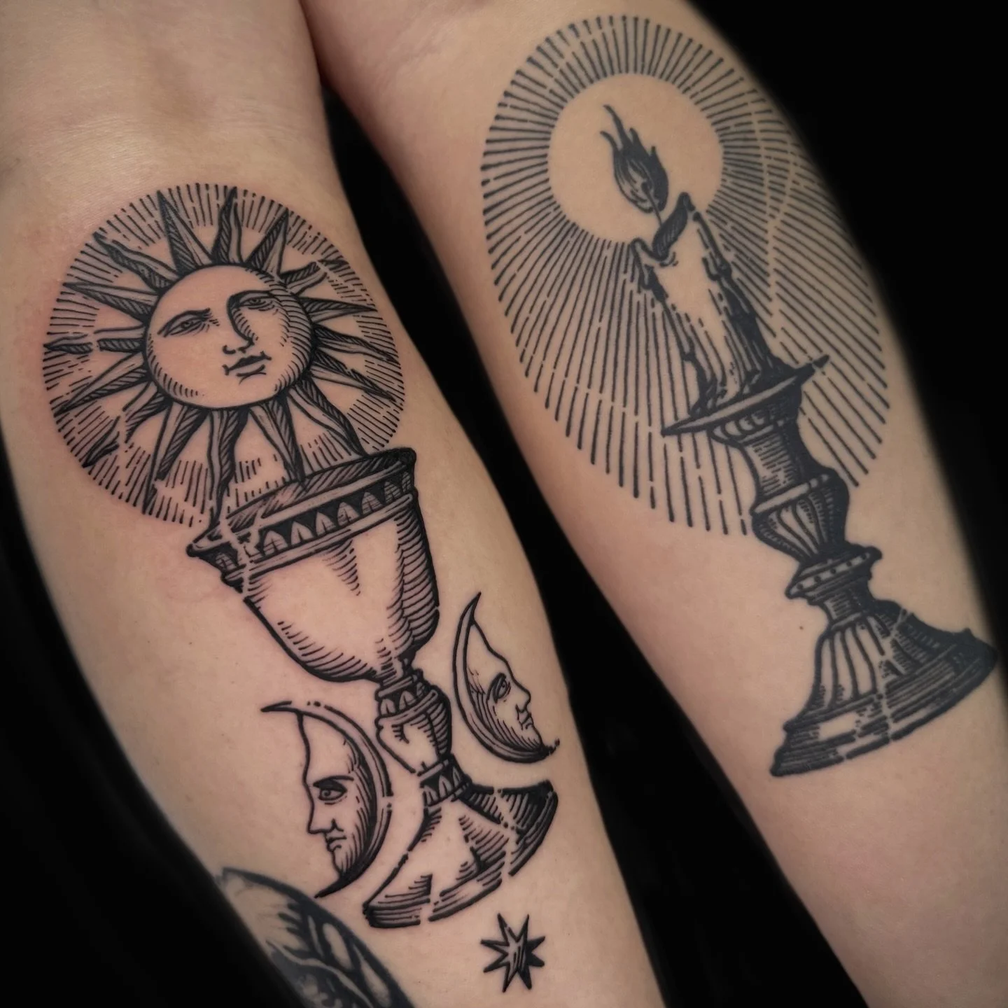 Perfect combo 👌 

Taking booking 
@parliamenttattoo 
.
.
.
#engravingtattoo#etchingtattoo#woodcut#london