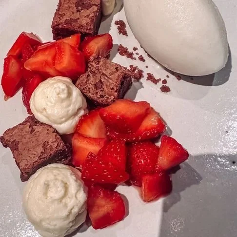 strawberry-brownie-dessert.jpeg