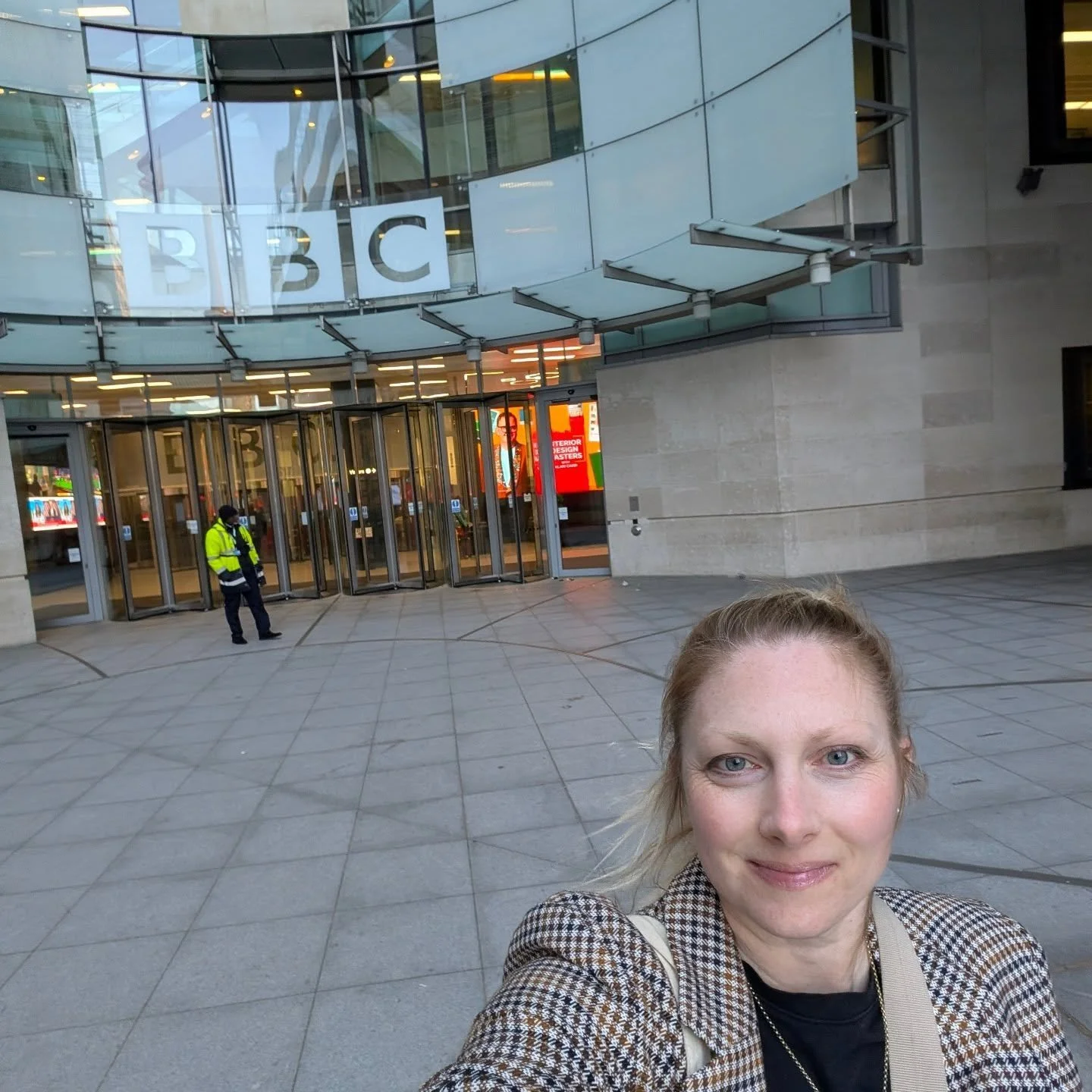 Here at The Beeb for @mcarthur.tim and David McMullan's interview with @bbclondon at 8.15pm talking all things Eurovision. 

@eurovisionyourdecision @stephenleslieproductions @daddysmoneyprod