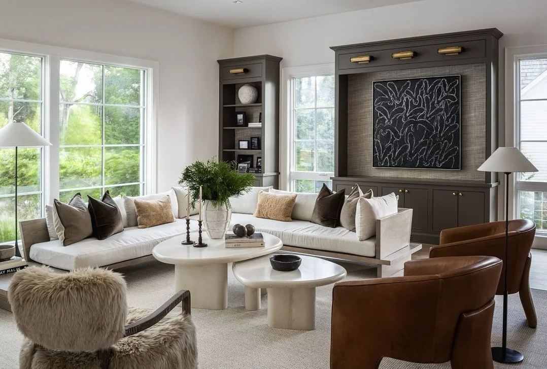 A perfect spot to host all your holiday gatherings... ✨&nbsp;

&bull; &bull; &bull; &bull; &bull; &bull; &bull; &bull; &bull; &bull; &bull; &bull; &bull; &bull; &bull;

#customhome #newbuild #custombuilder #dreamhome #luxuryhomes #homebuilding #const