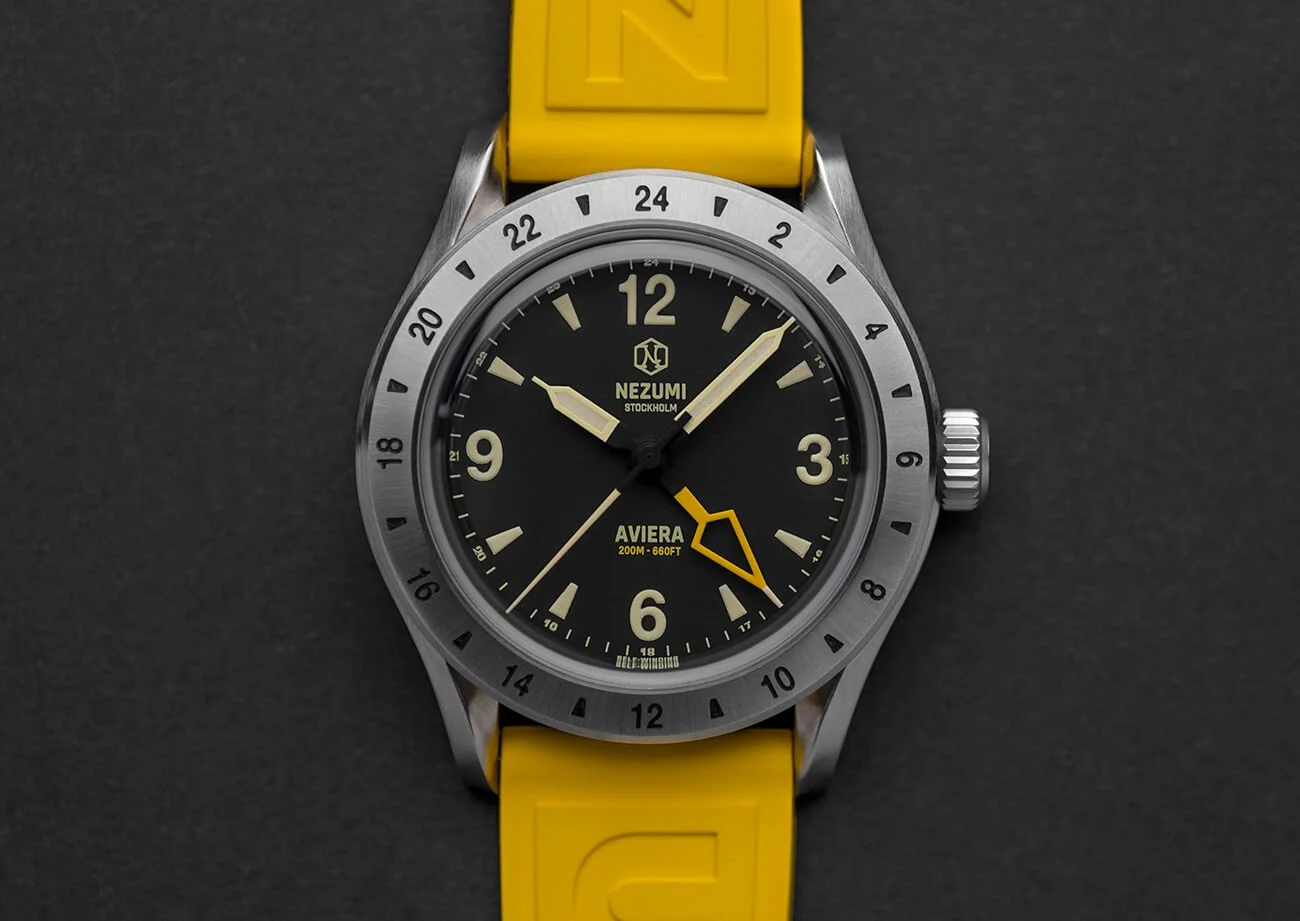 AA3.102-all-watches-desk-n2.jpg
