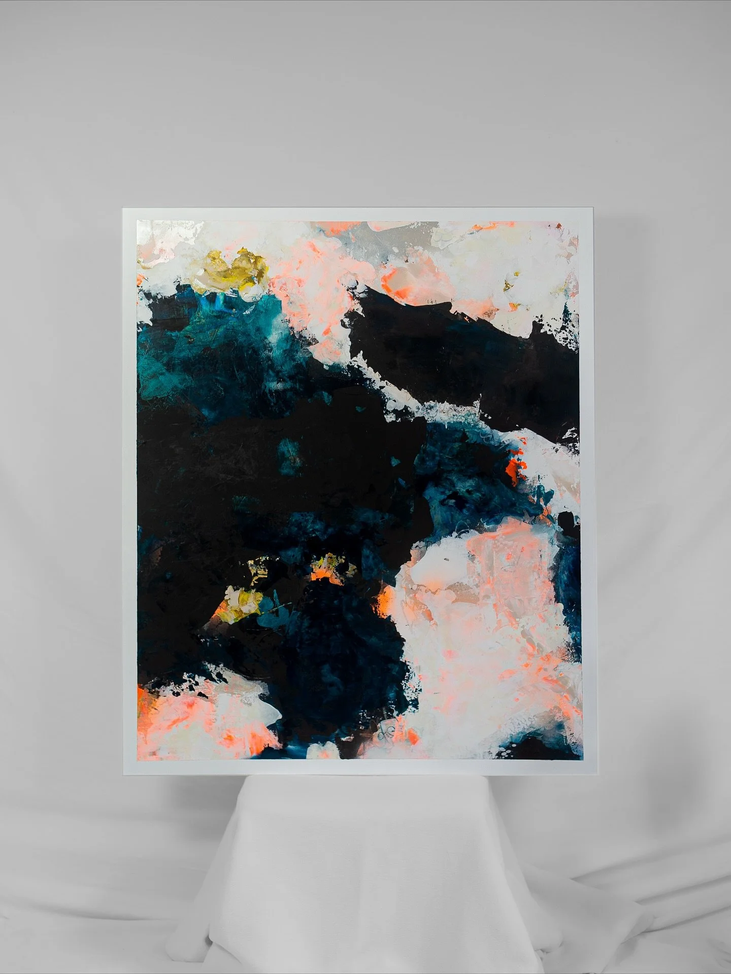 now more than ever ↯ mixed media/canvas ↯ 120x100cm 

Voller Stolz pr&auml;sentiere ich euch: 
Das zweite Werk der &bdquo;recurring resistance&ldquo; Reihe. Ich wei&szlig; gar nicht, welches der beiden Werke ich besser finde (beide). 

Mehr Infos unt