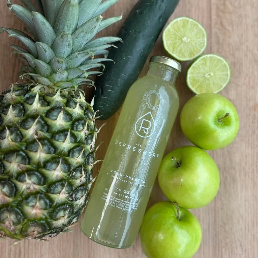 There&rsquo;s a certain kind of energy that doesn&rsquo;t come from caffeine&hellip;it comes from being replenished.

Meet Electra ⚡️
your mineral-rich, glow-from-within hydration.

Cold-pressed pineapple, cucumber, and green apple layered with fresh