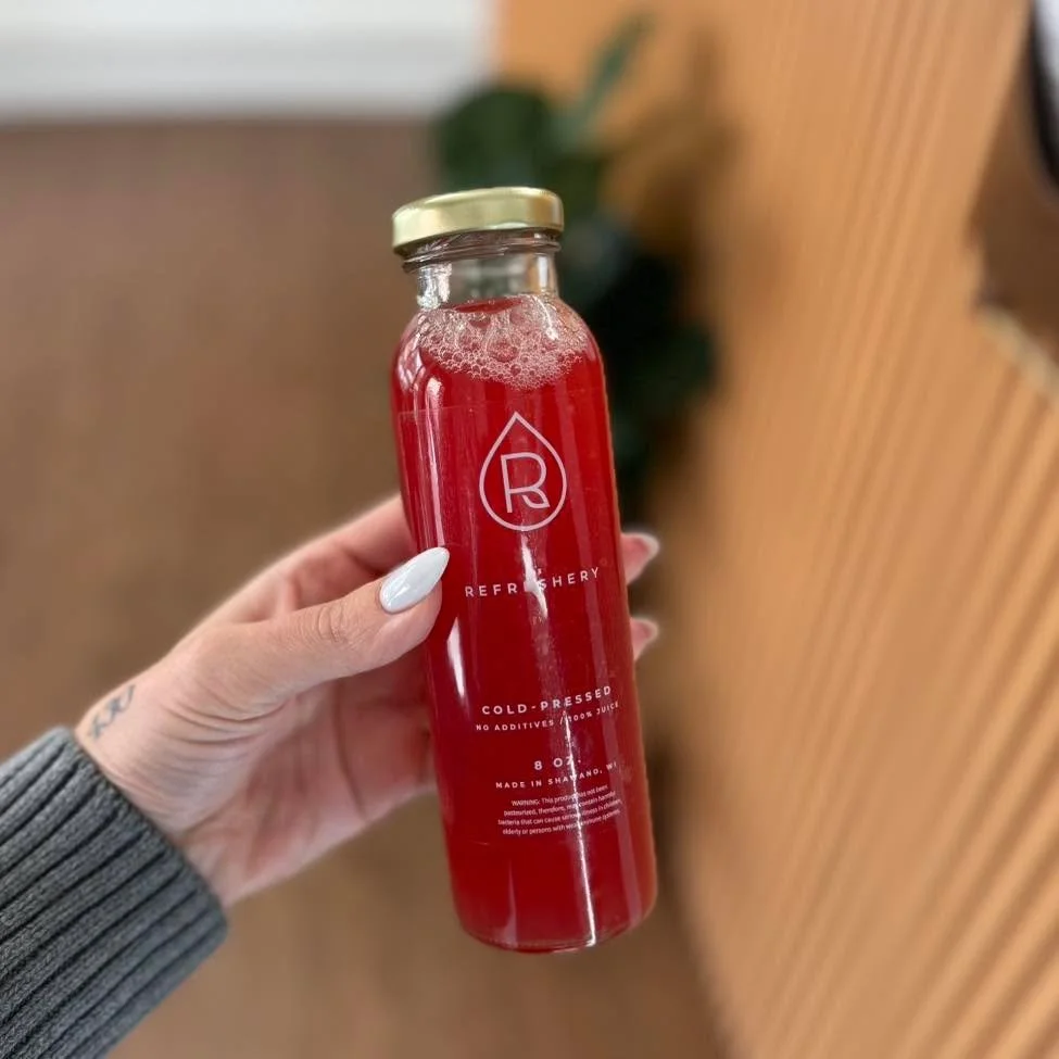 RUBY ❤️&zwj;🔥

She&rsquo;s back in the fridge&hellip; and she&rsquo;s glowing.

Crisp pink lady + honeycrisp apples layered with tart raspberry and a squeeze of lemon &mdash; this is the one everyone comes back for.

The perfect balance of sweet, br