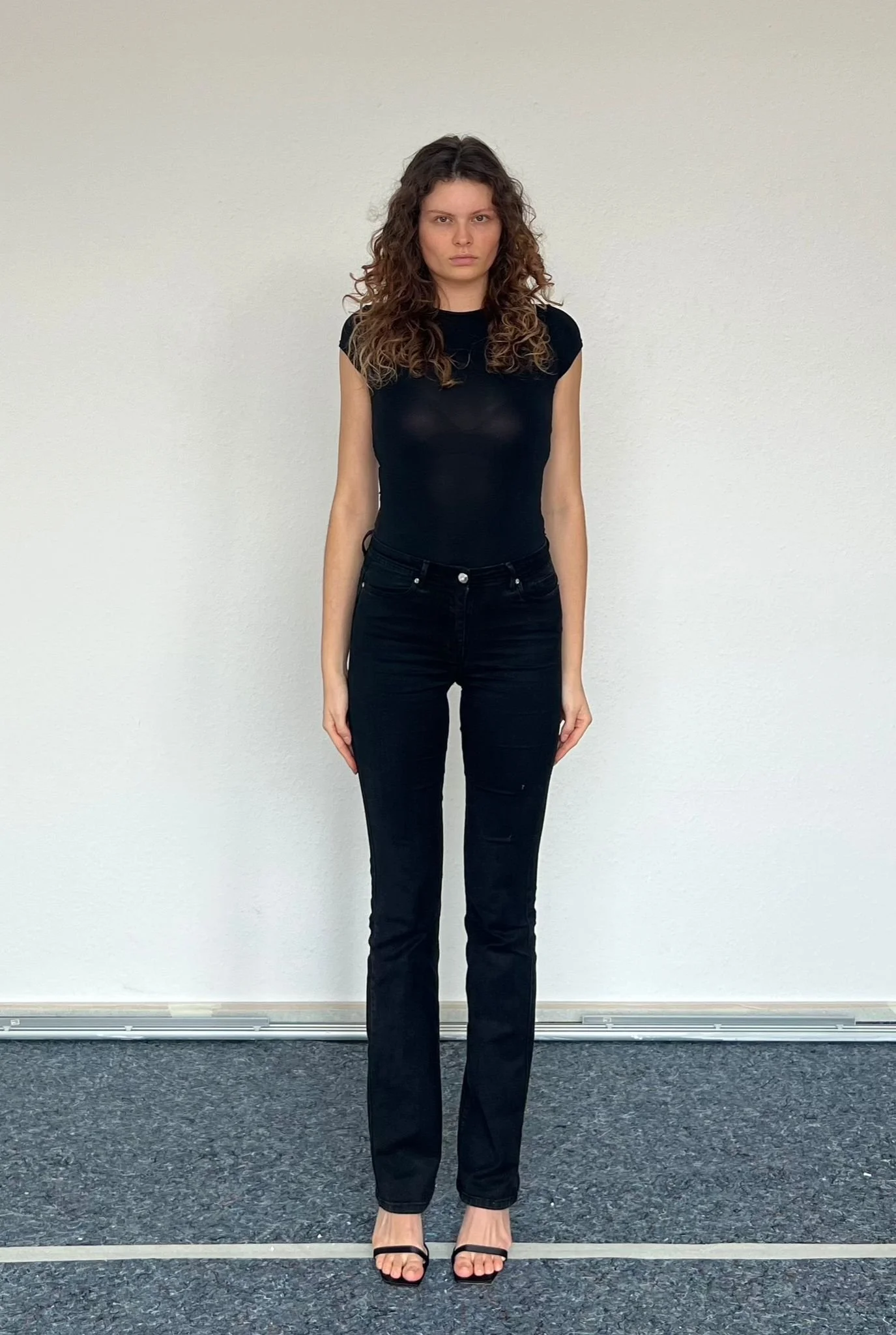 Anastassia (Full Length 2).jpeg