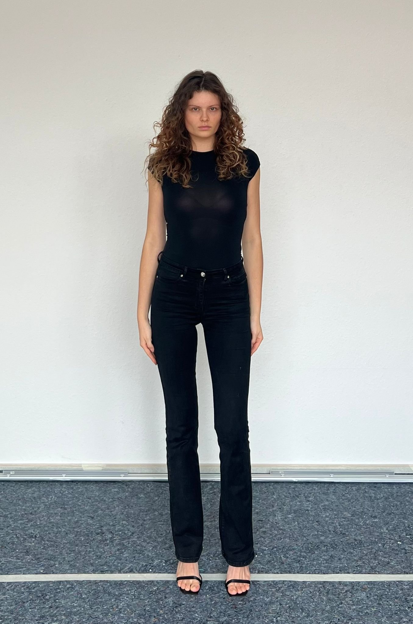 Anastassia (Full Length).jpeg