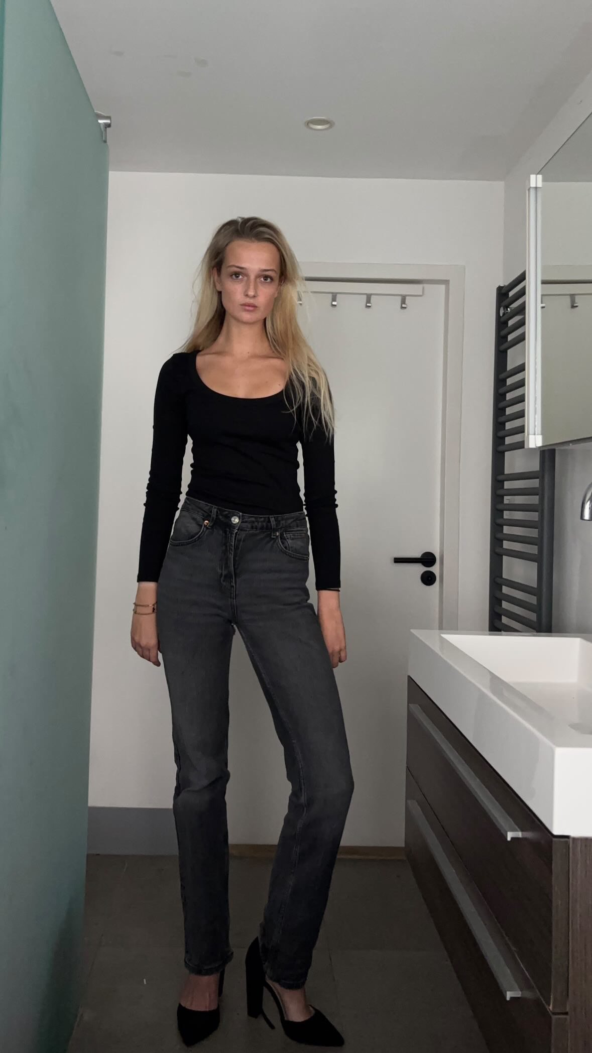 Lois Full Length.JPG