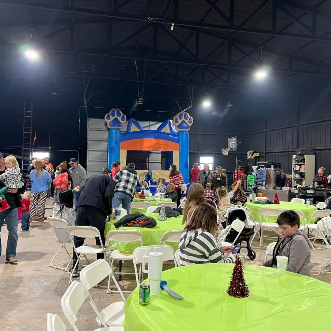 This party was JUMPIN&rsquo;!! 🎄🎉

We thoroughly enjoy bringing the FUN for everyone!! 🤩
Let us bring it for you and your crew too!

📞 405.509.4146
🌐 www.theinflatableplaygroundco.com