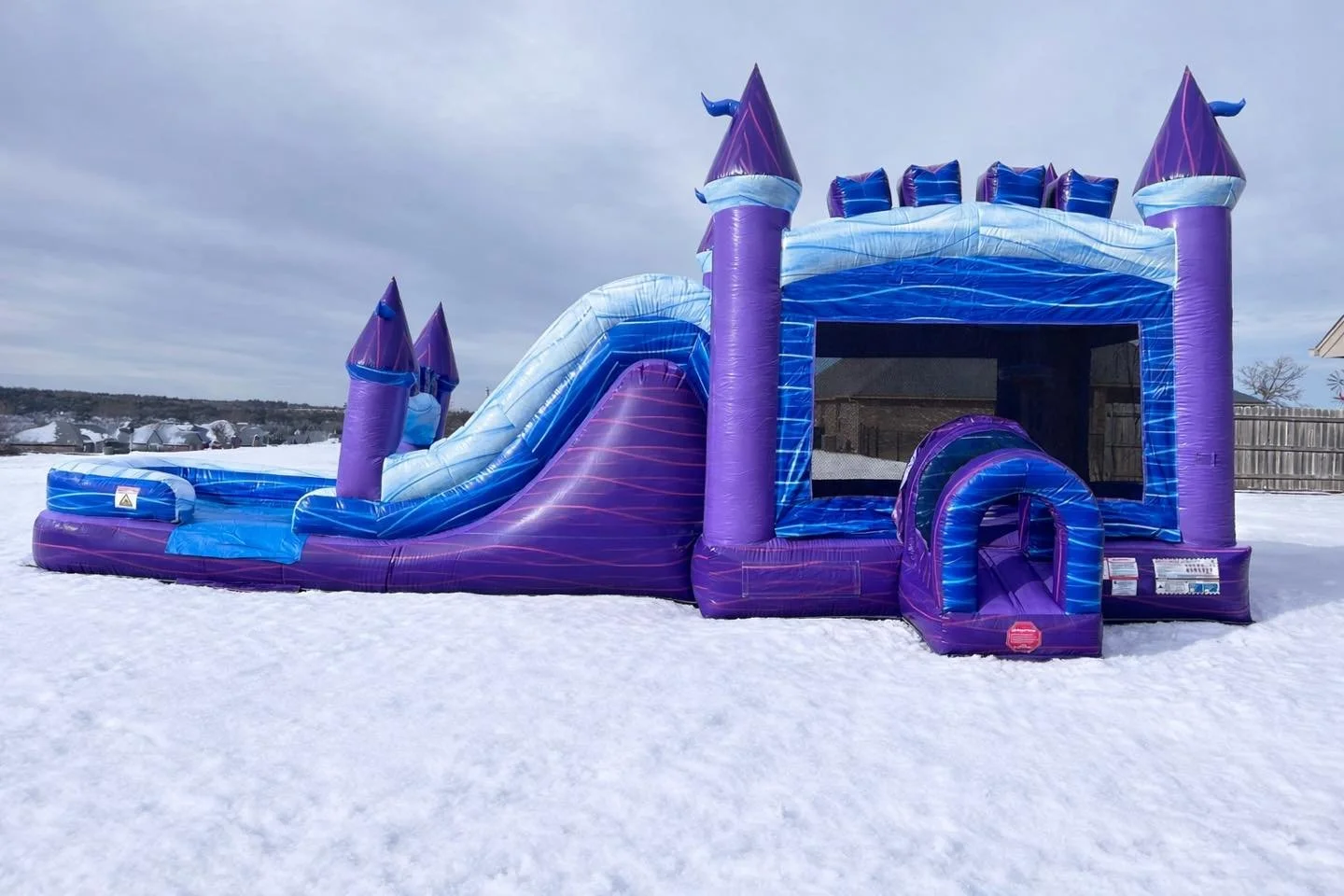 ❄️ Elsa must&rsquo;ve known we had the Mystic Ice Castle and a winter discount running all along&hellip; because this prediction was spot on 👑💜
After all, the cold never bothered her  anyway ❄️😉

Www.theinflatableplaygroundco.com
405.509.4146

#In