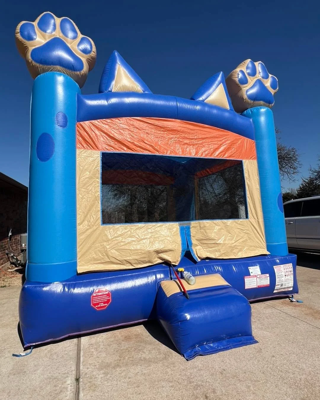It&rsquo;s a beautiful day for some bounce house cleanings ✨🎈
Sun out, inflatables sparkling, and getting everything party-ready for our next events! 
Maybe a few bounces while we&rsquo;re at it 😉😉

#BounceHouseLife
#InflatableBusiness
#PartyRenta