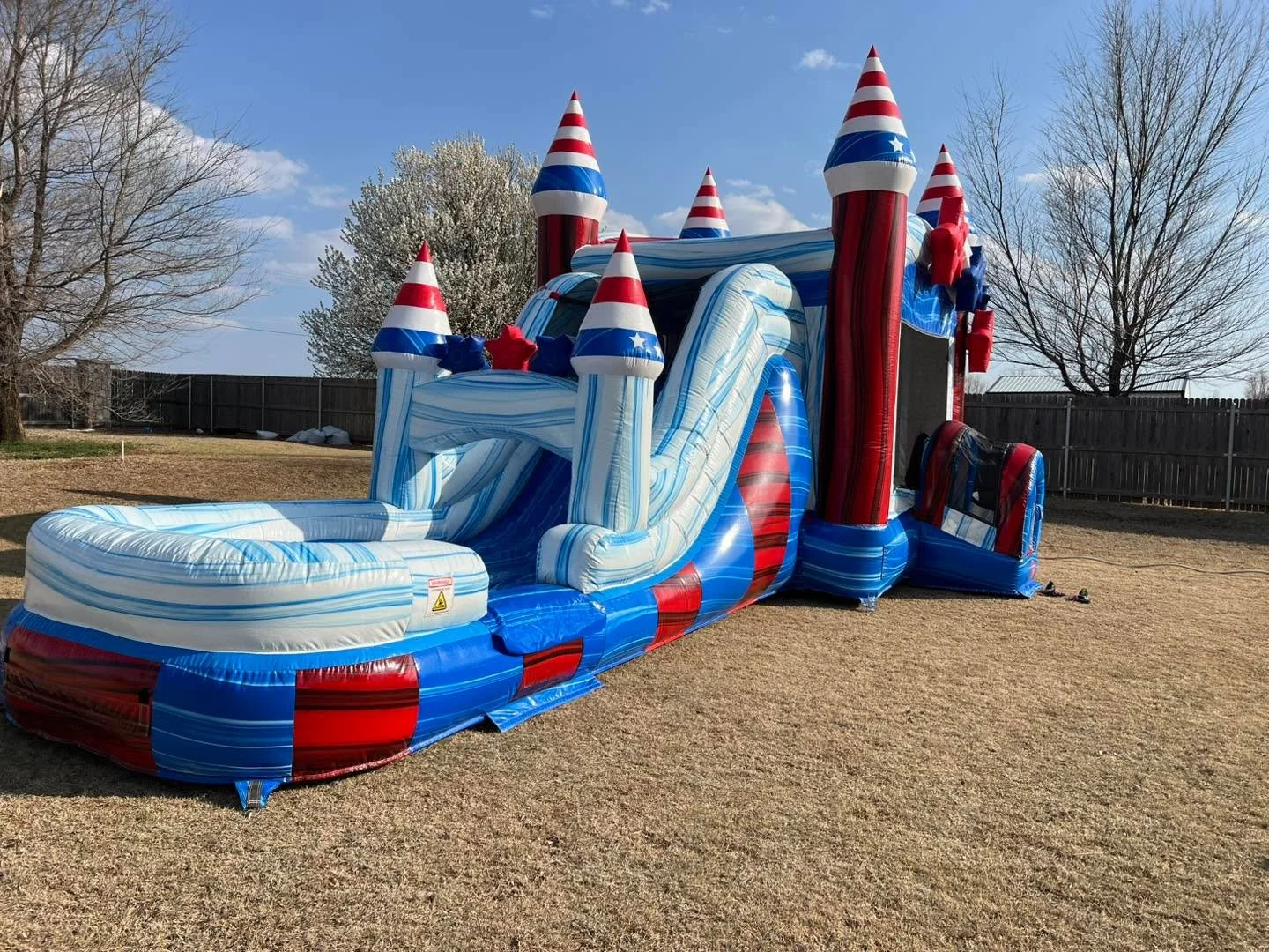 Who else is soaking up this sunshine today before Oklahoma pulls a classic weather flip on us? 🥶☀️

We&rsquo;re enjoying every minute of it&hellip; but we&rsquo;re really looking forward to Wednesday when those 90&deg; days roll back in! 🤩

That me