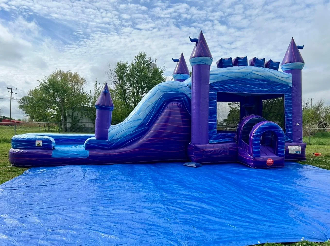 This one&rsquo;s seriously a BEAUTYYYYYY! 😍🤩
And it&rsquo;s fully booked for April- but it has plenty of availability starting the 1st of May!!! 🎉

Don&rsquo;t wait reserve your day asap! 🚨

Call/text/inquire online to check your date! 
🔗 www.th