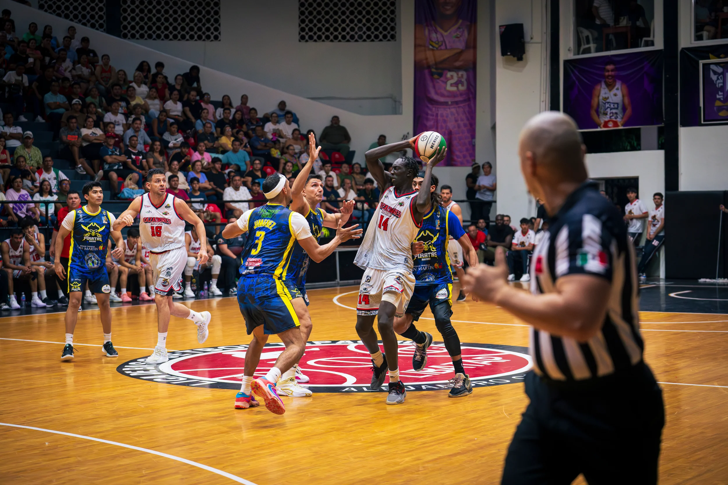 CAZ VS PIT _ J1 _ 15_08_25-48_11zon.webp