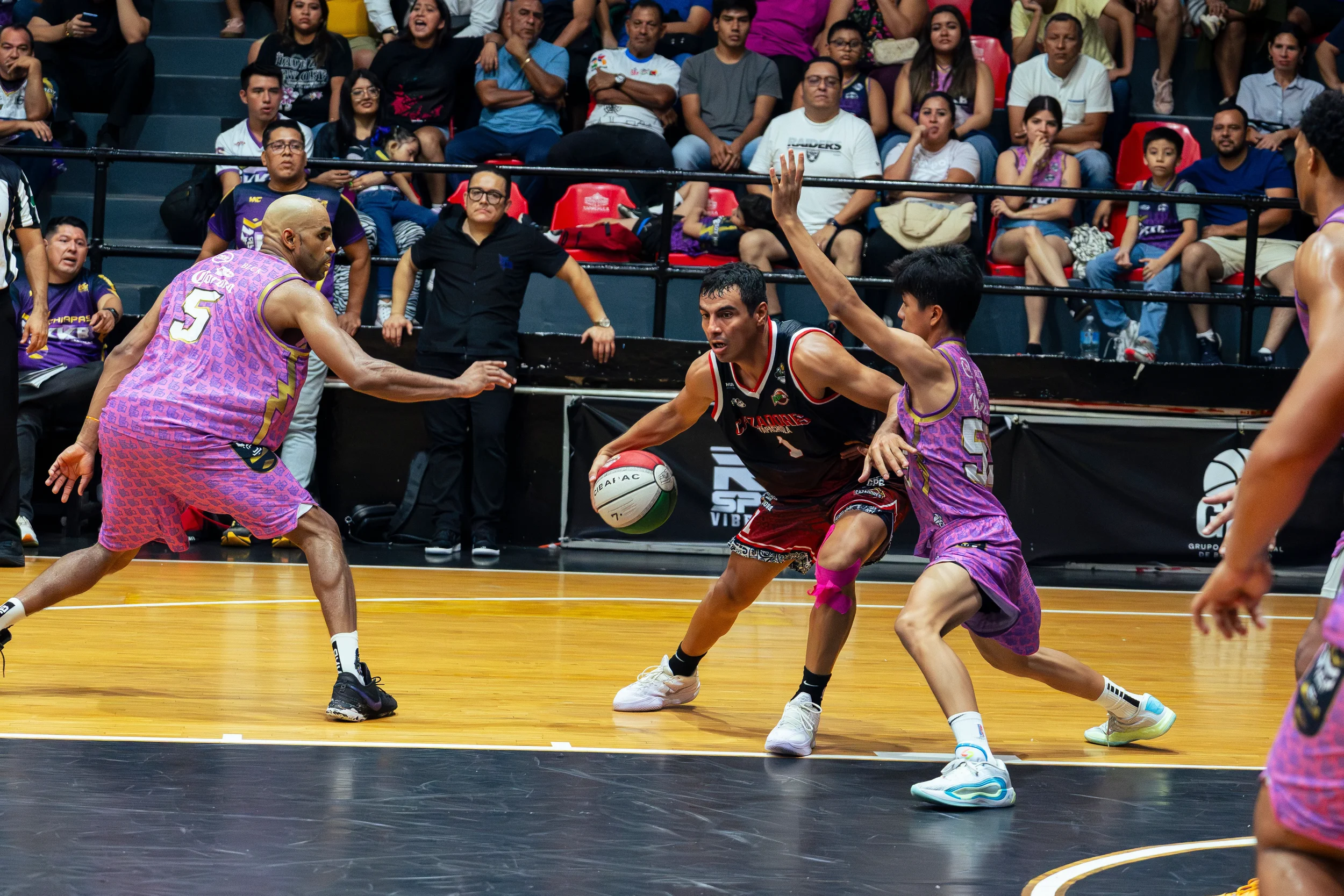 CAZ VS KKB _ J13-49_11zon.webp