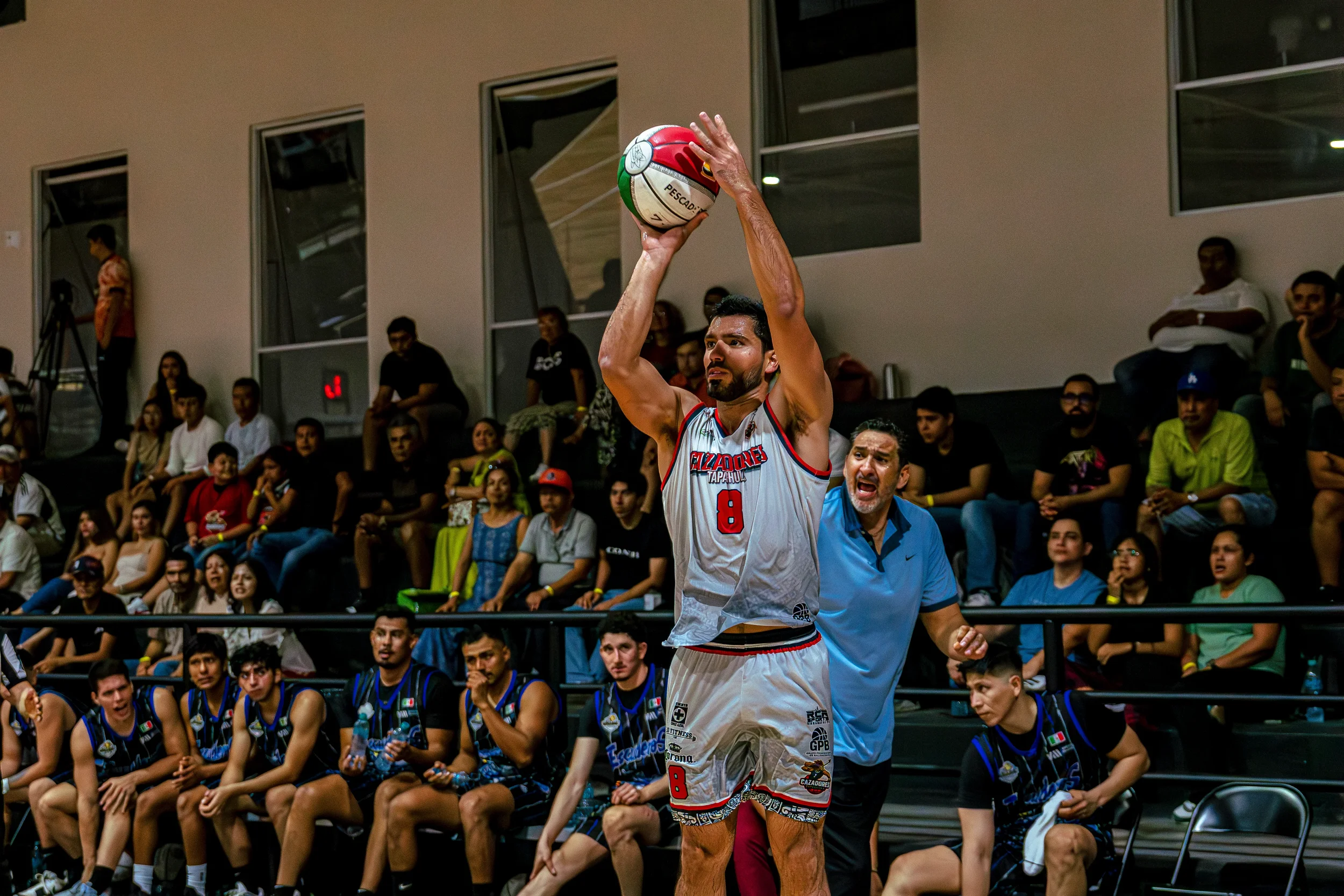 CAZ VS ESC _ J12-10_11zon.webp
