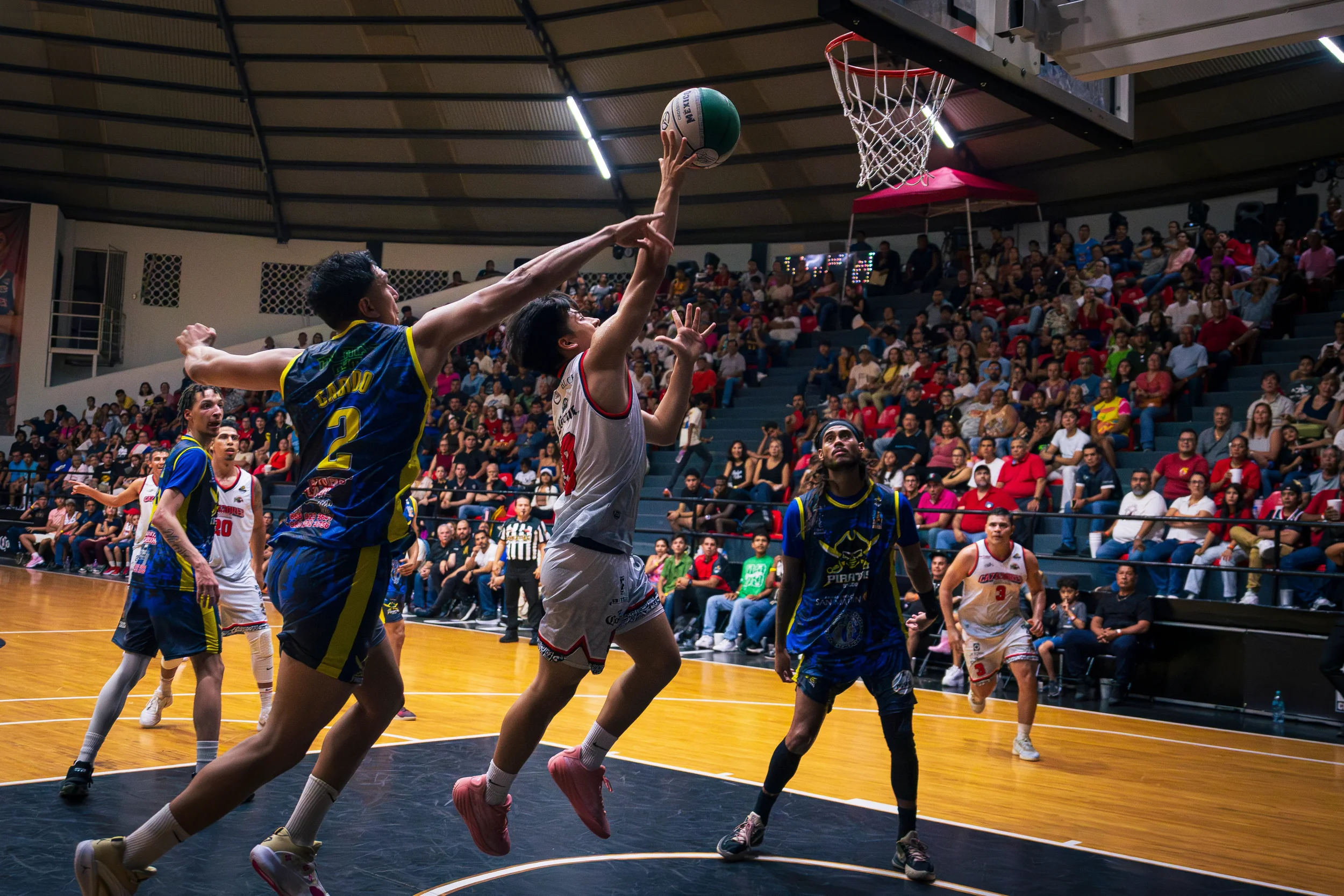 CAZ VS PIT _ J1 _ 15_08_25-36_11zon.webp
