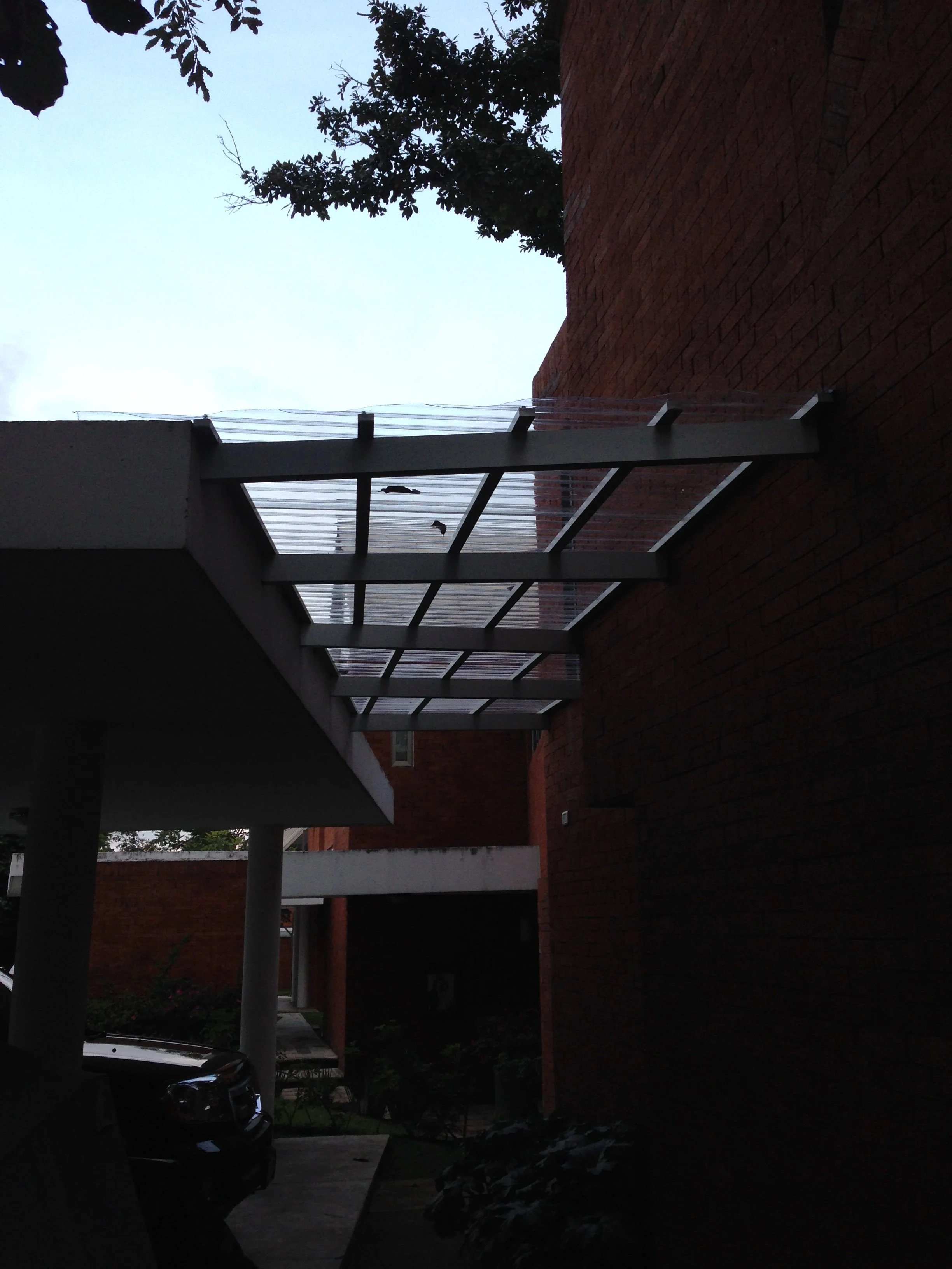 PERGOLA VAN MEURS 1.JPG