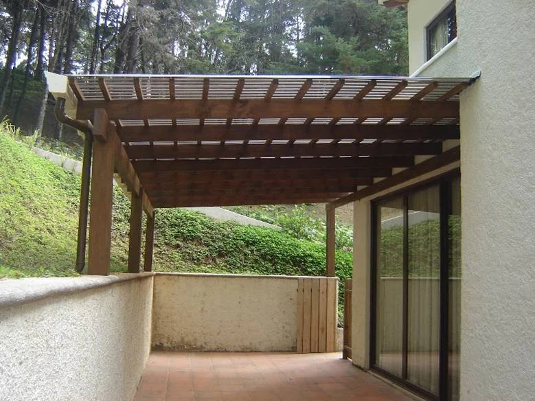pergola 3.jpg