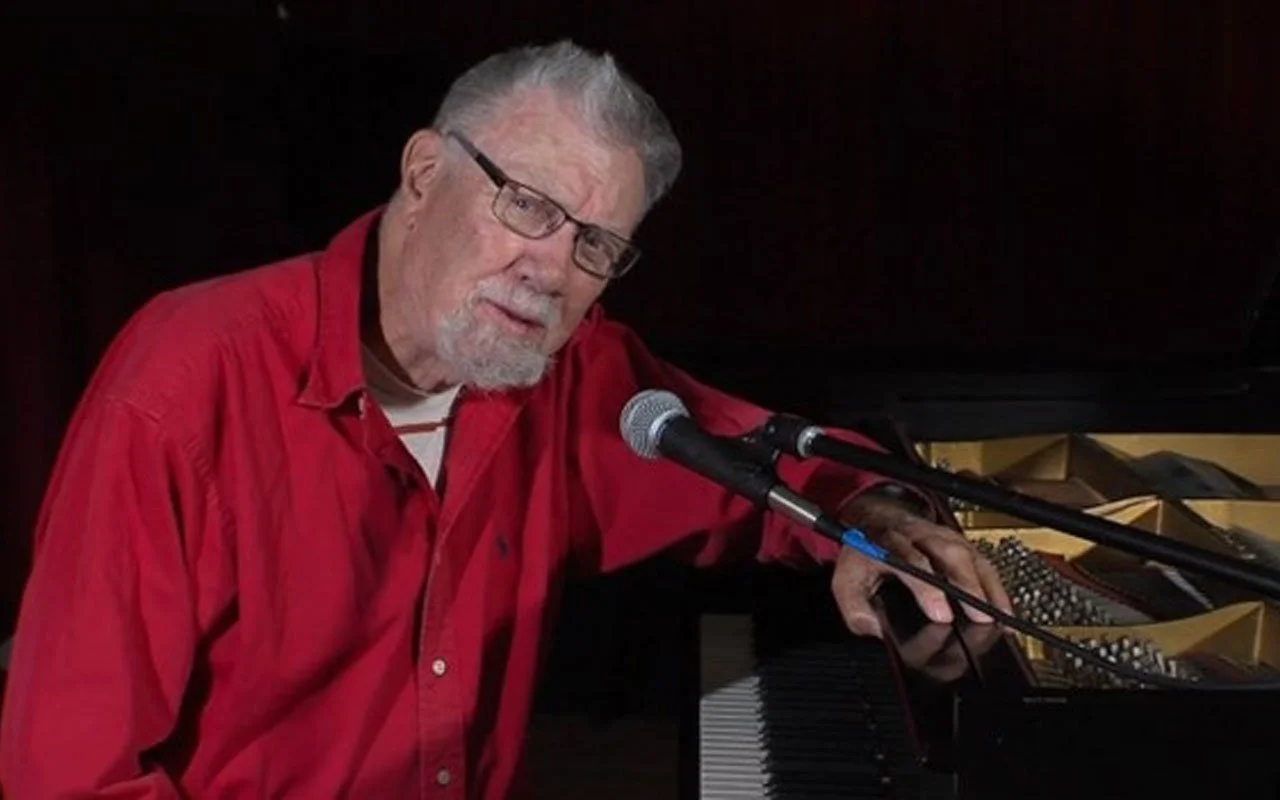 Ray Skjelbred Septet Plays a pre-Christmas Concert