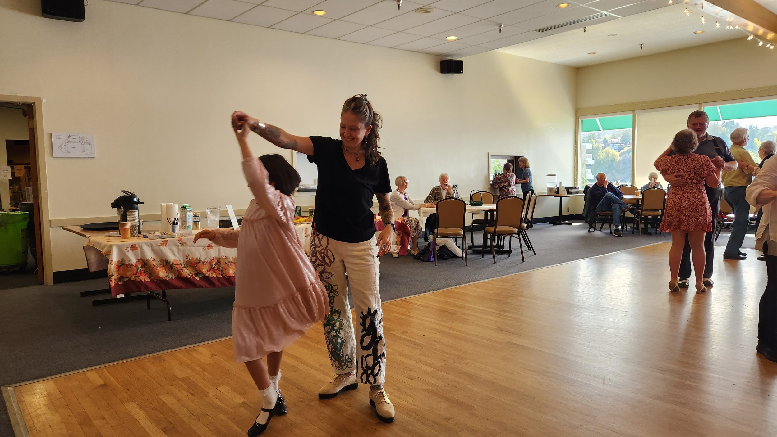 PSTJS Live music and dancing at our monthly event