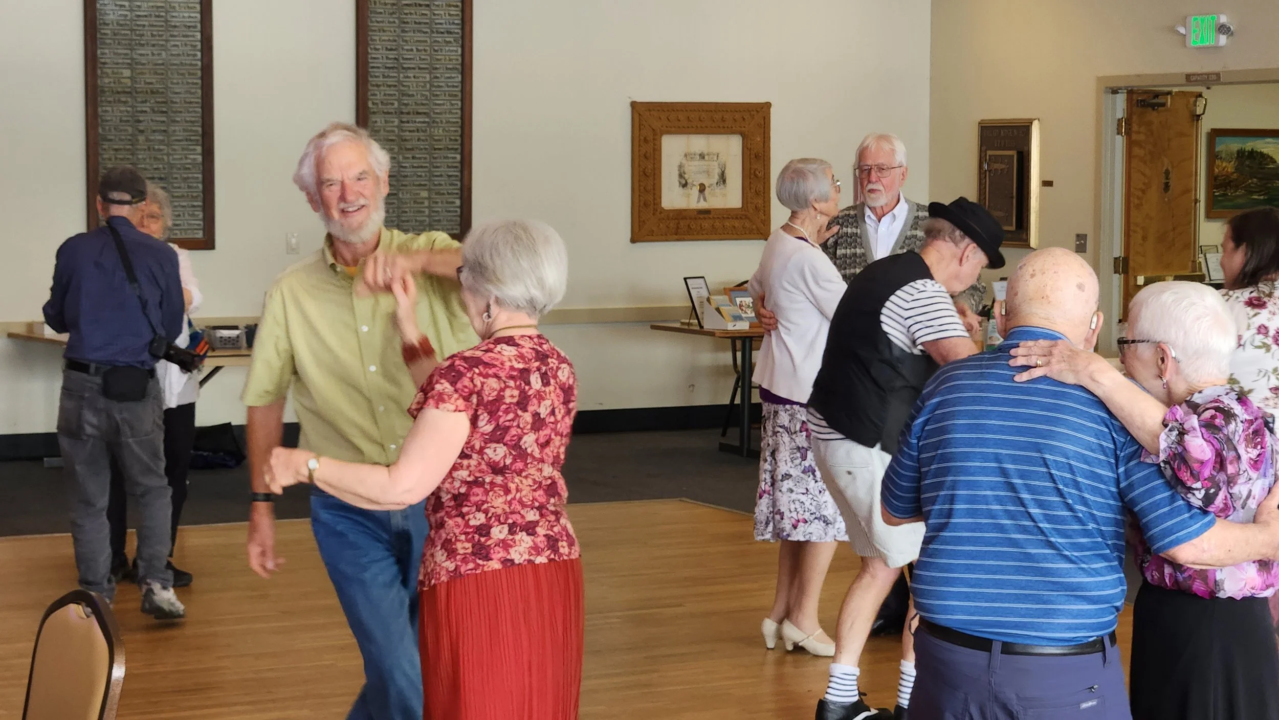 PSTJS Live music and dancing at our monthly event