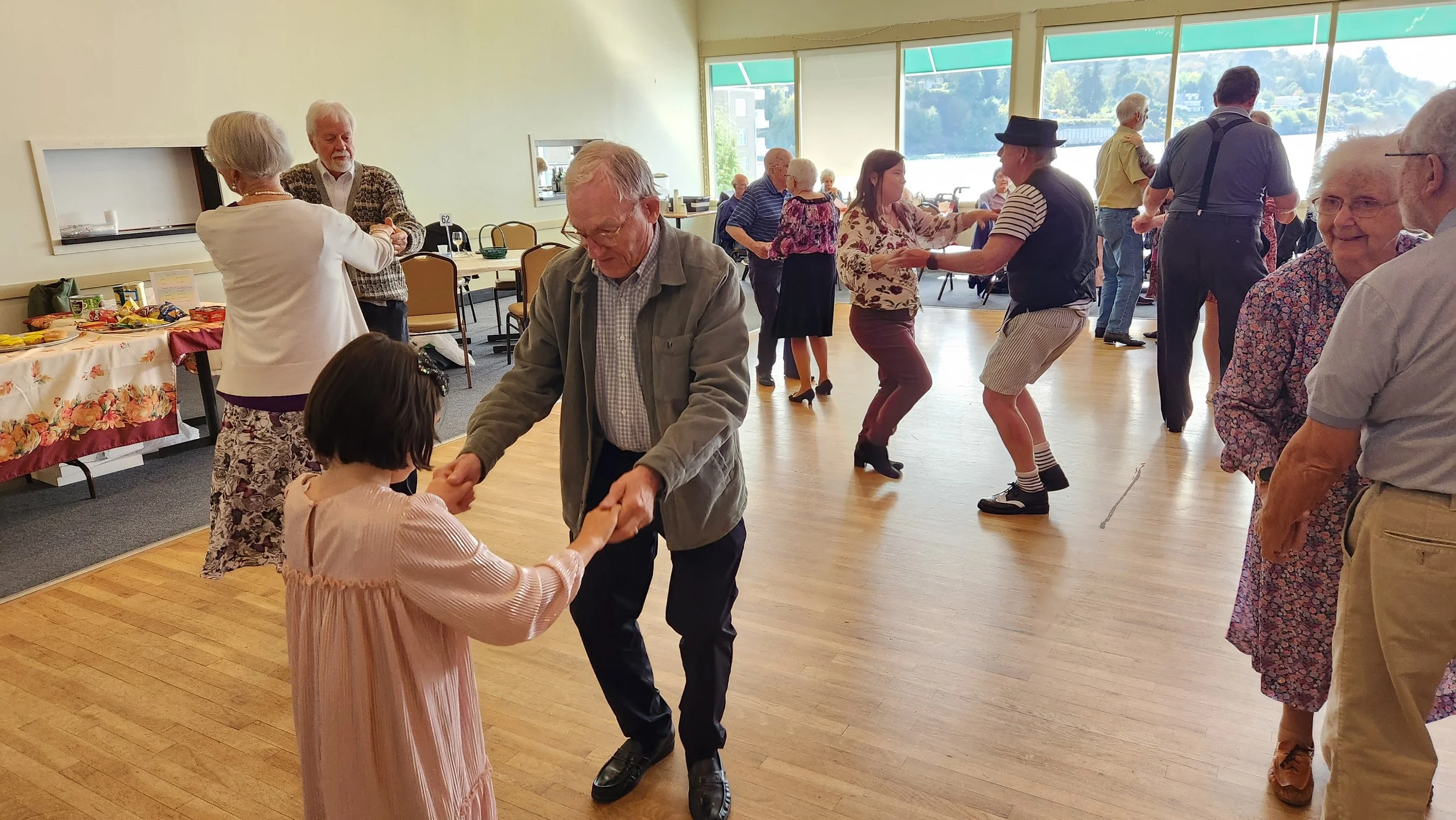 PSTJS Live music and dancing at our monthly event