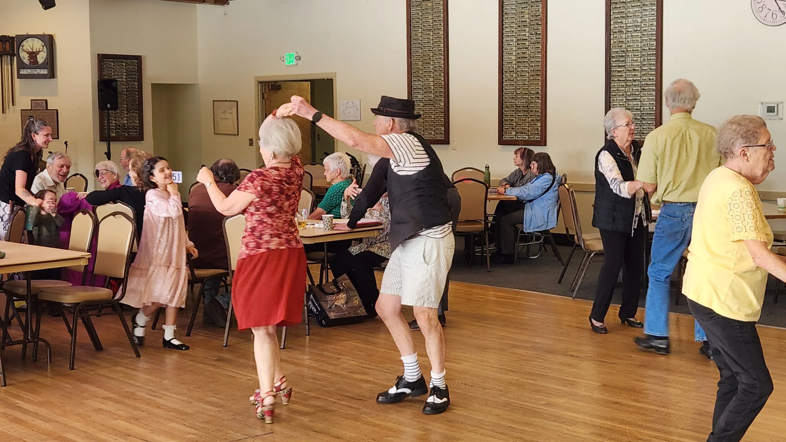 PSTJS Live music and dancing at our monthly event