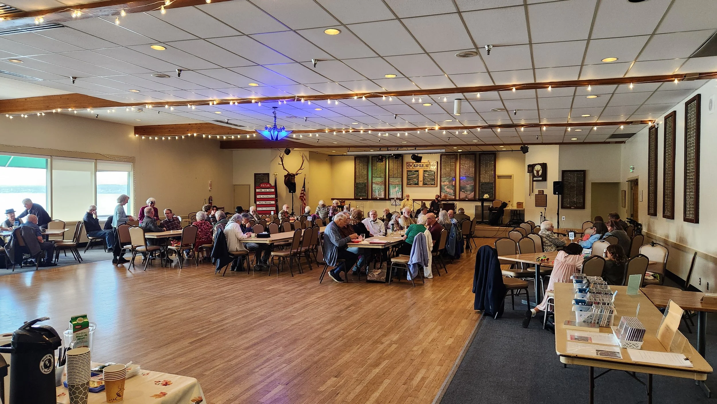 PSTJS Live music and dancing at our monthly event