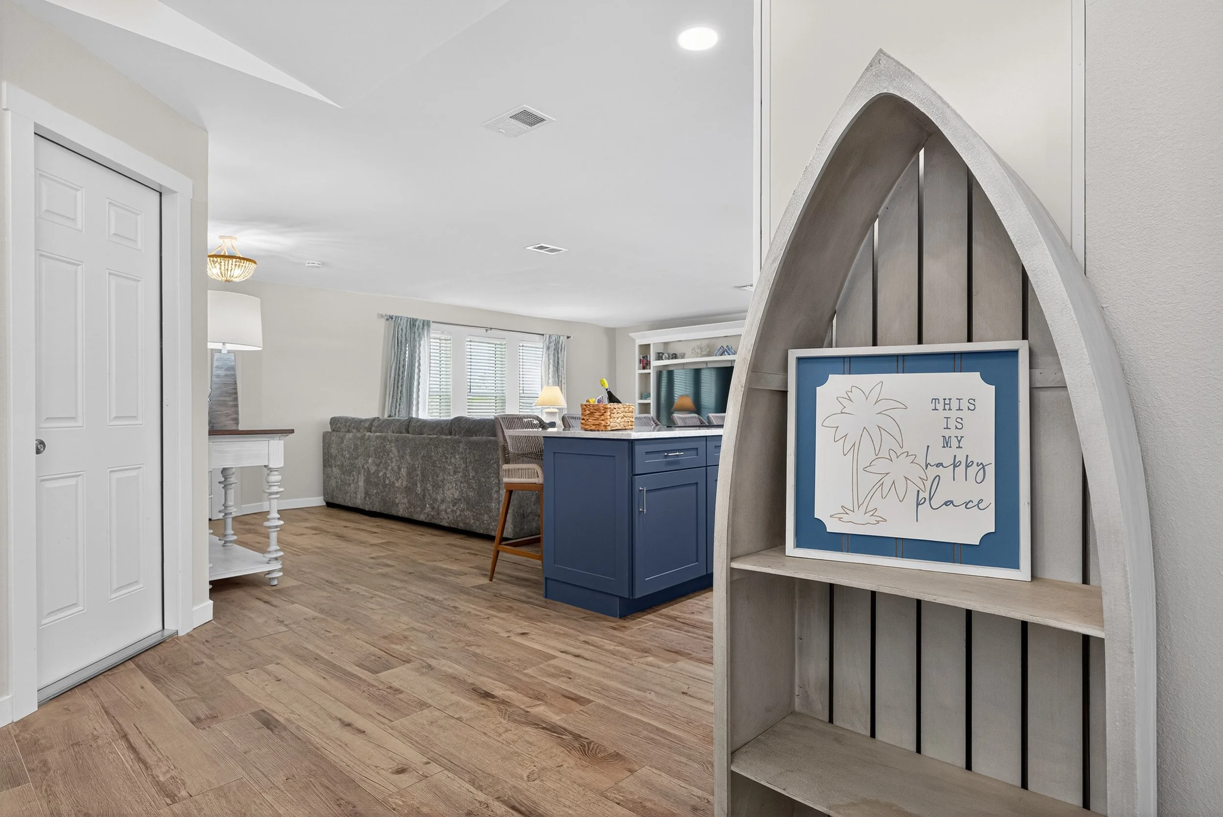 30b-10_Main_Living_Area.jpg