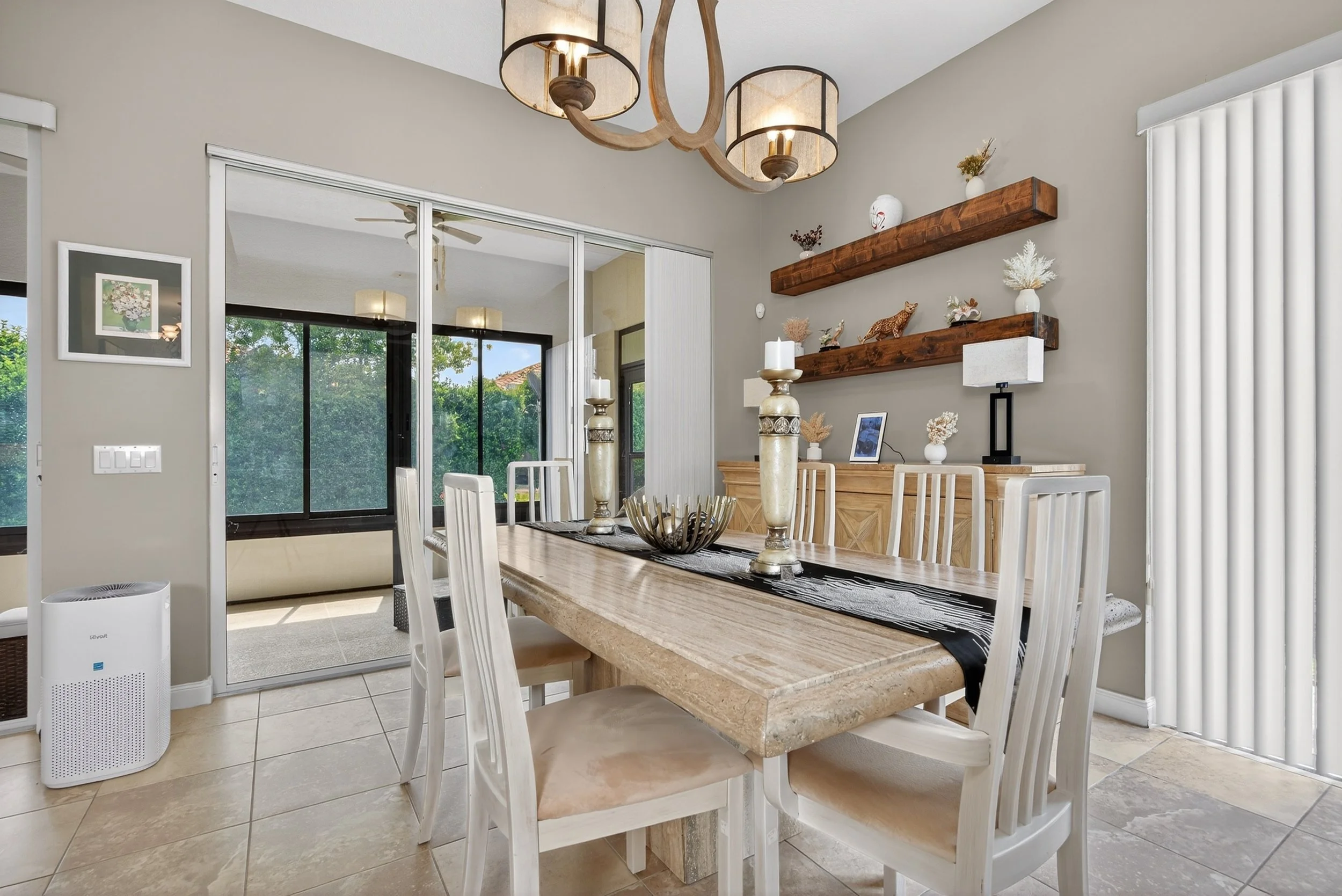 30d-1_Dining_Room.jpg