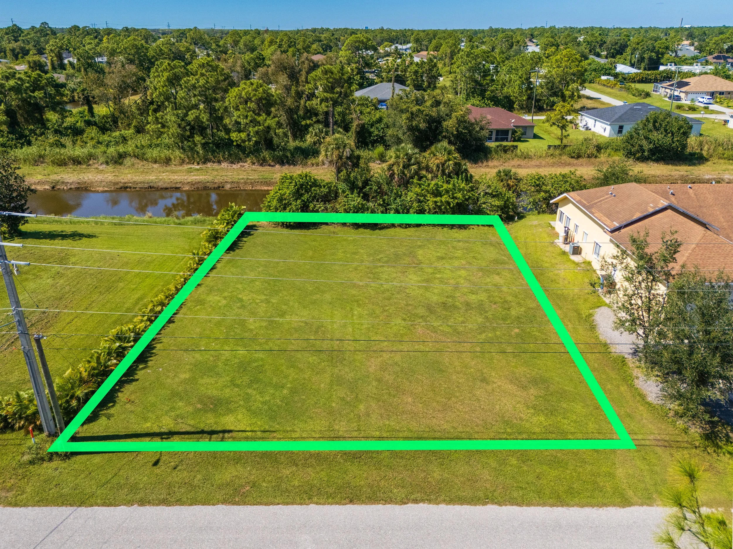 MartinAve_01_lot_aerial.jpg
