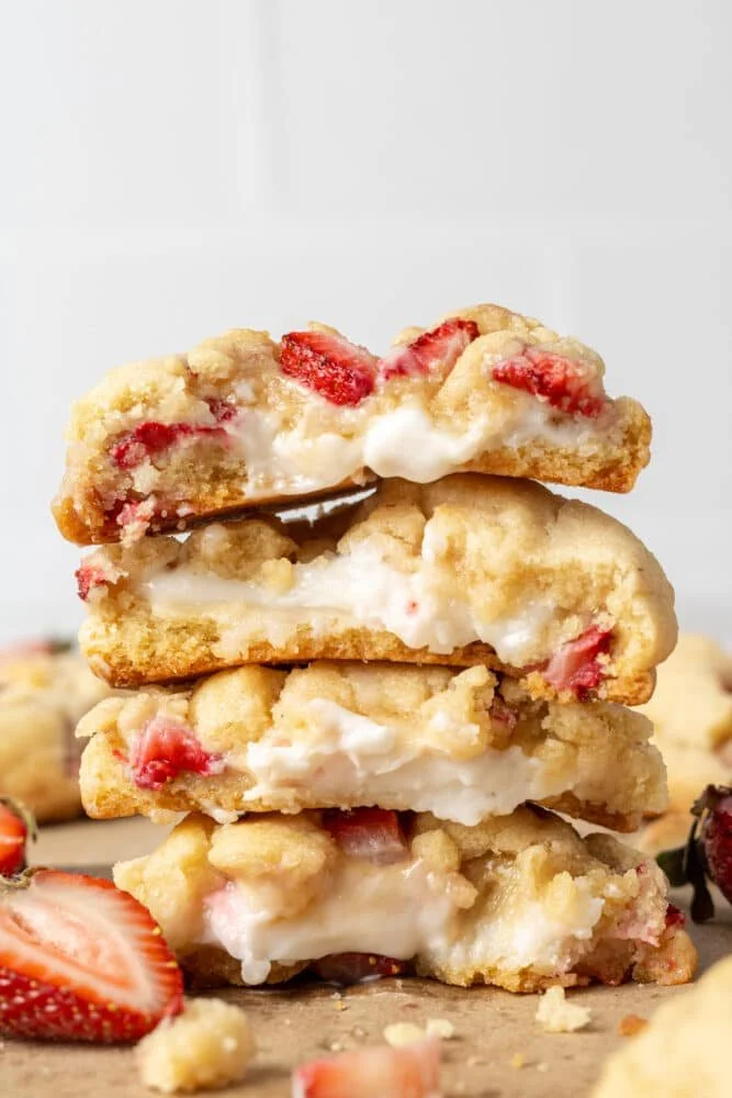 strawberry-cheesecake-cookies-17-667x1000.jpg