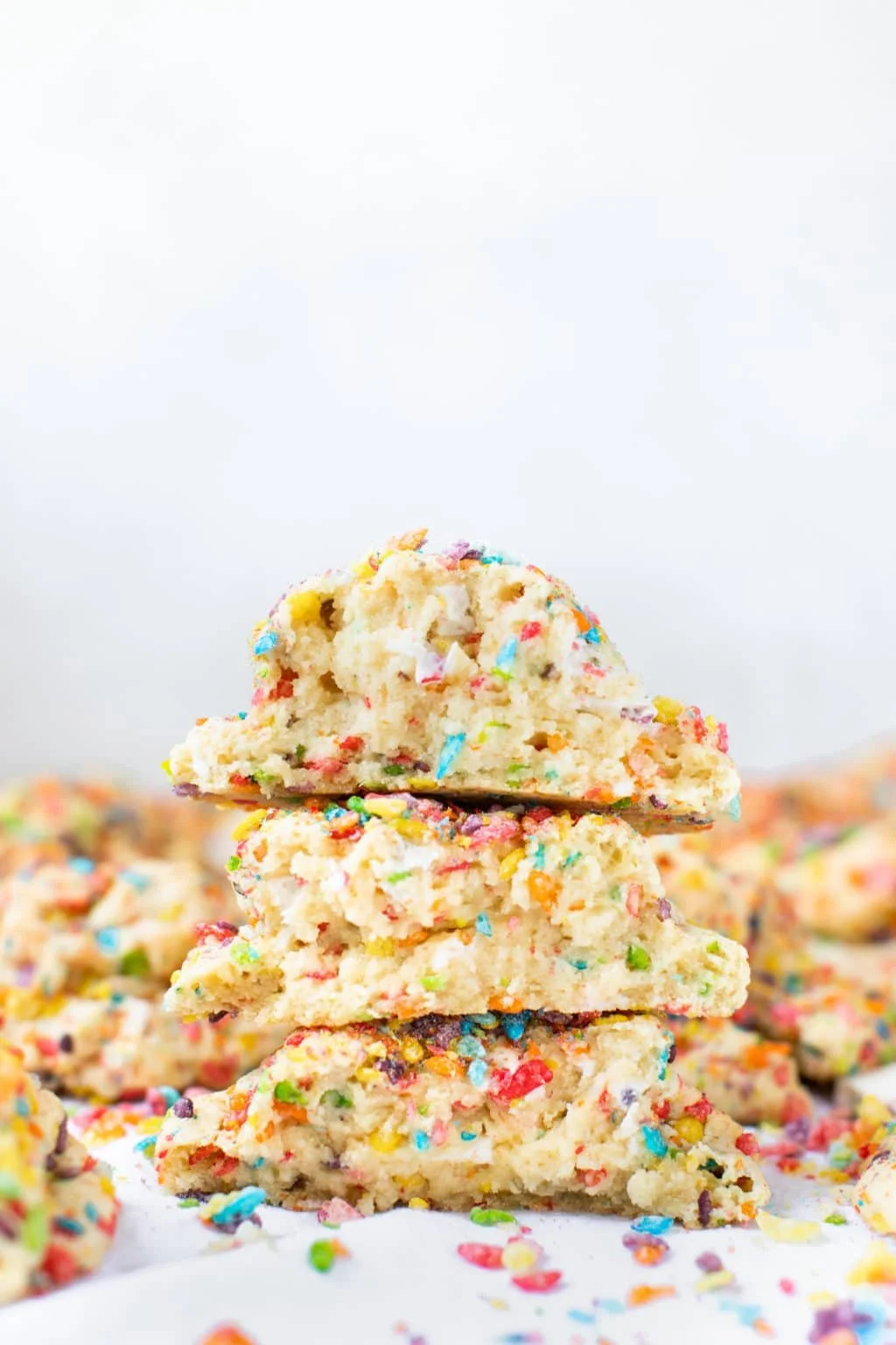 🍭Fruity Pebble White Chocolate Cookie