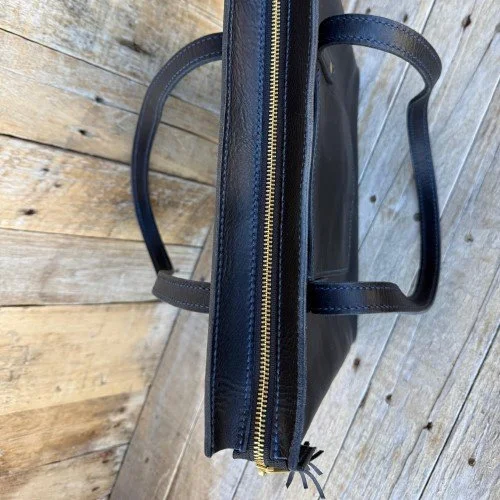 navy purse zip 1.1.jpg