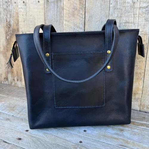 navy purse back 1.1.jpg