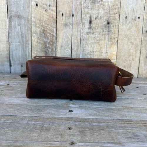 Chestnut Dop kit front 1.1.jpg