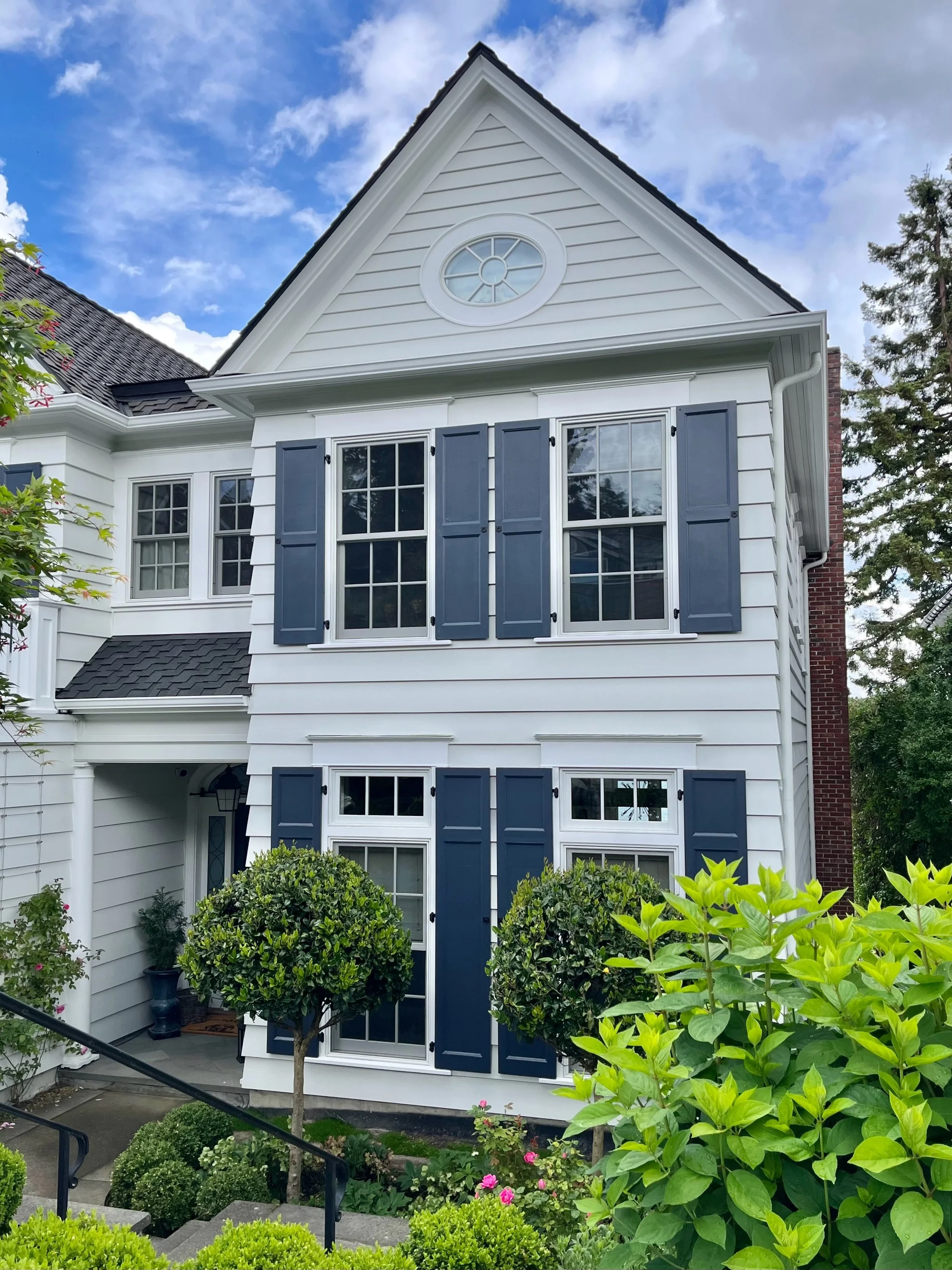 sometimes the perfect color palette is the one you&rsquo;ve lived with for years 🏡 when you know, you know! 🤍

this beautiful home right on the water was in need of some fresh paint, and our clients wanted to keep the same general look/feel as befo
