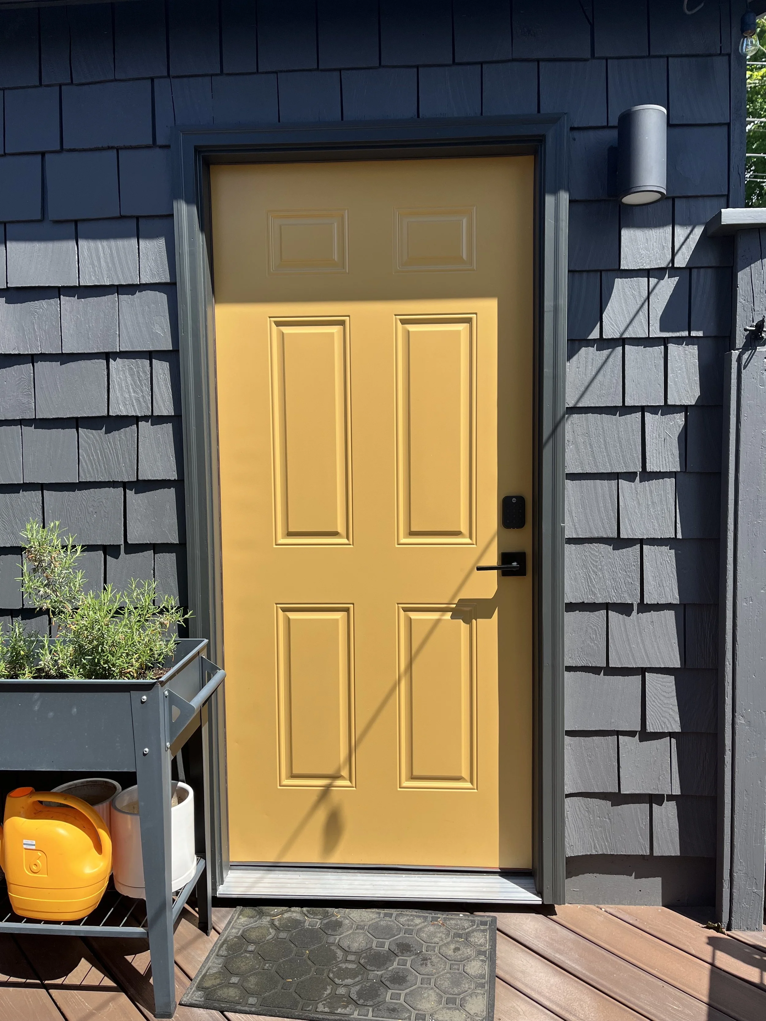 benjamin moore cheating heart siding color with benjamin moore blacktop charcoal trim with benjamin moore yellow kurkuma door