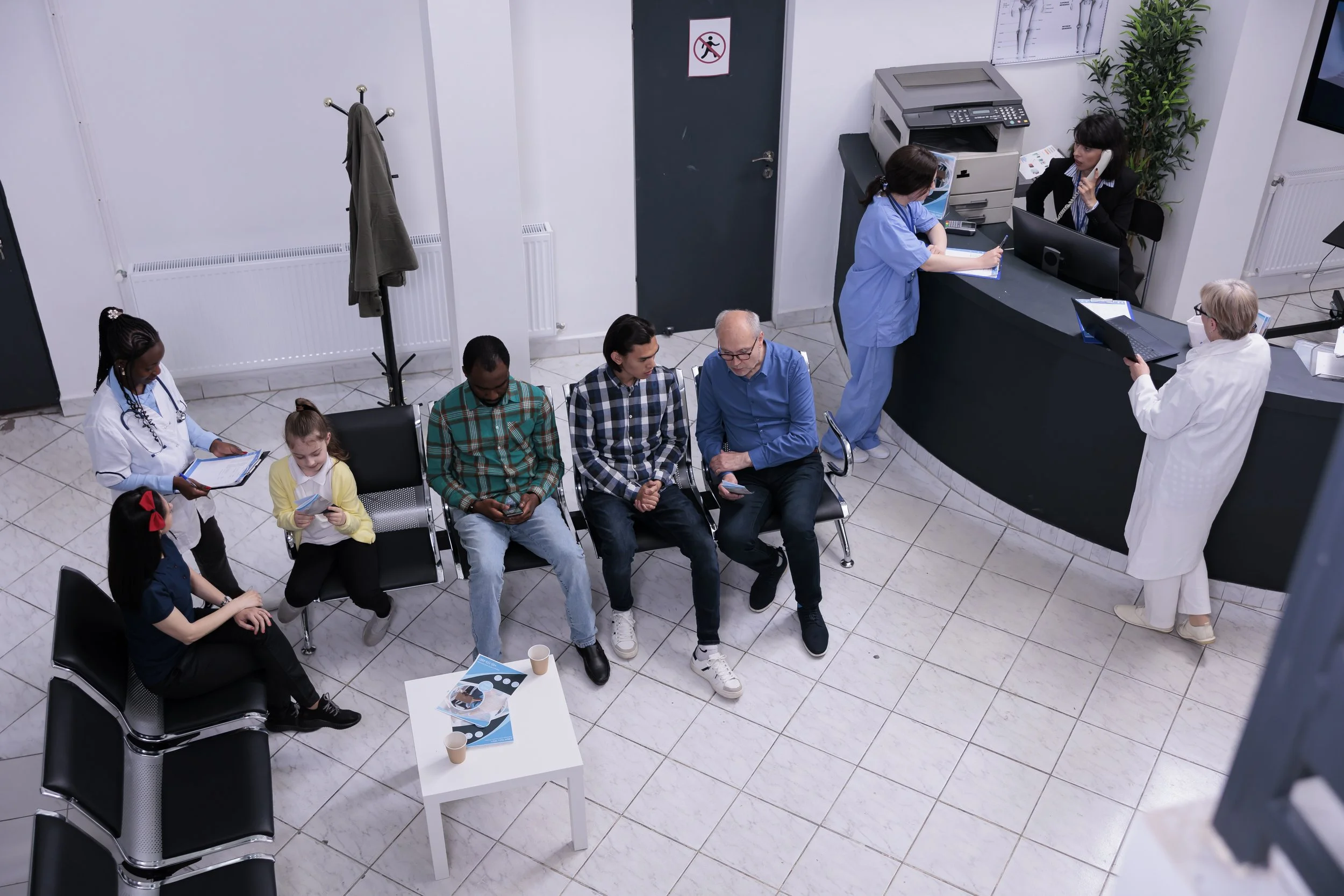 Hospital_Waiting_Room_With_Patients_original_1227689.jpg