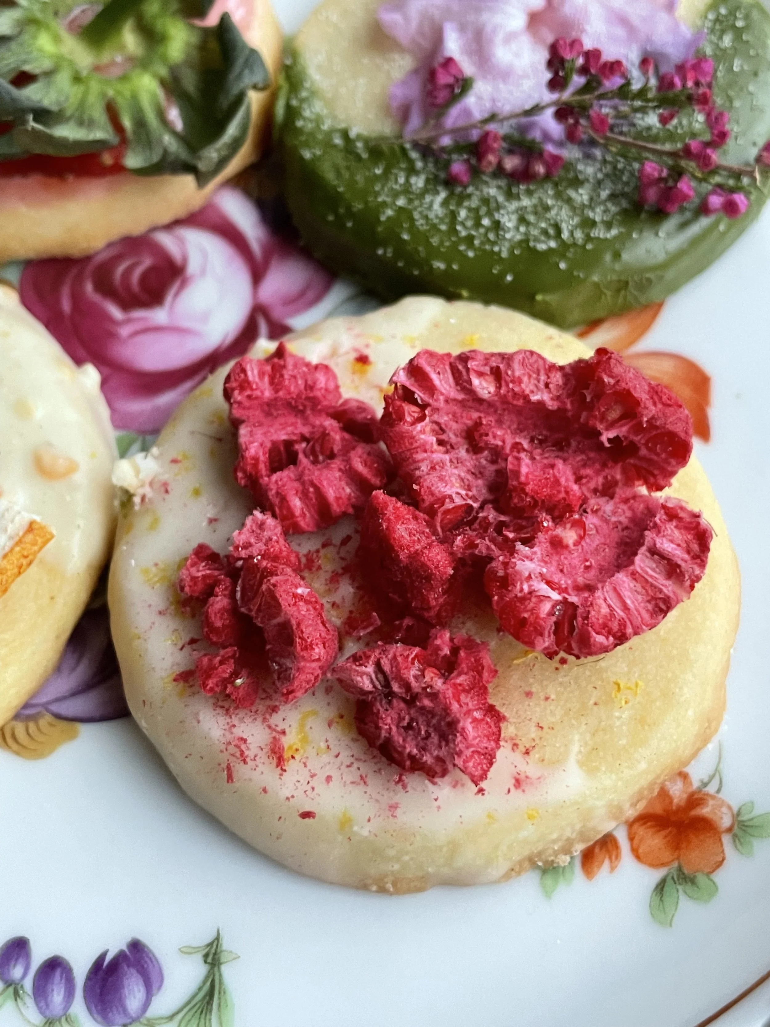 Raspberry Lemon Shortbread (Cookies)