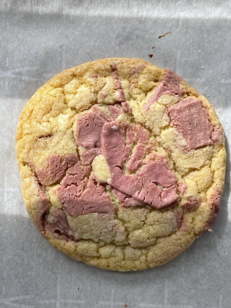 Pink Chocolate Chip Cookie (Cookies)