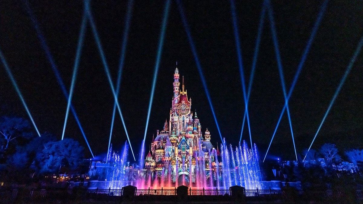 HKDL_Momentous-Creative-Reveal_Castle_Night-2-1200x675.jpeg