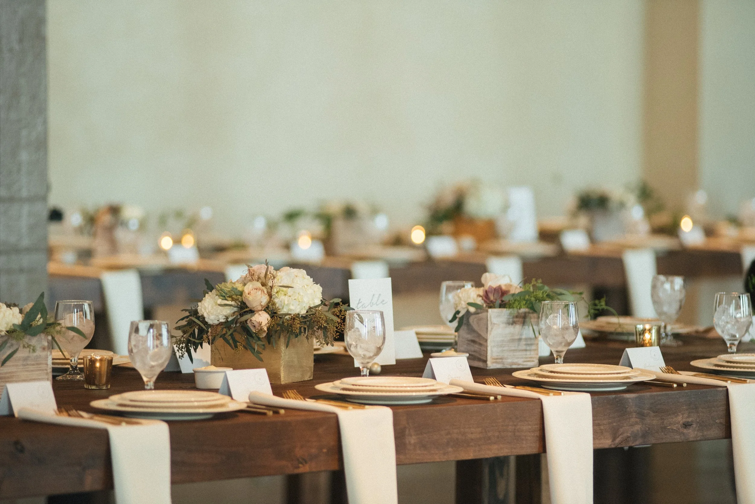 pierpont-place-elegant-wedding-tablescape.jpg