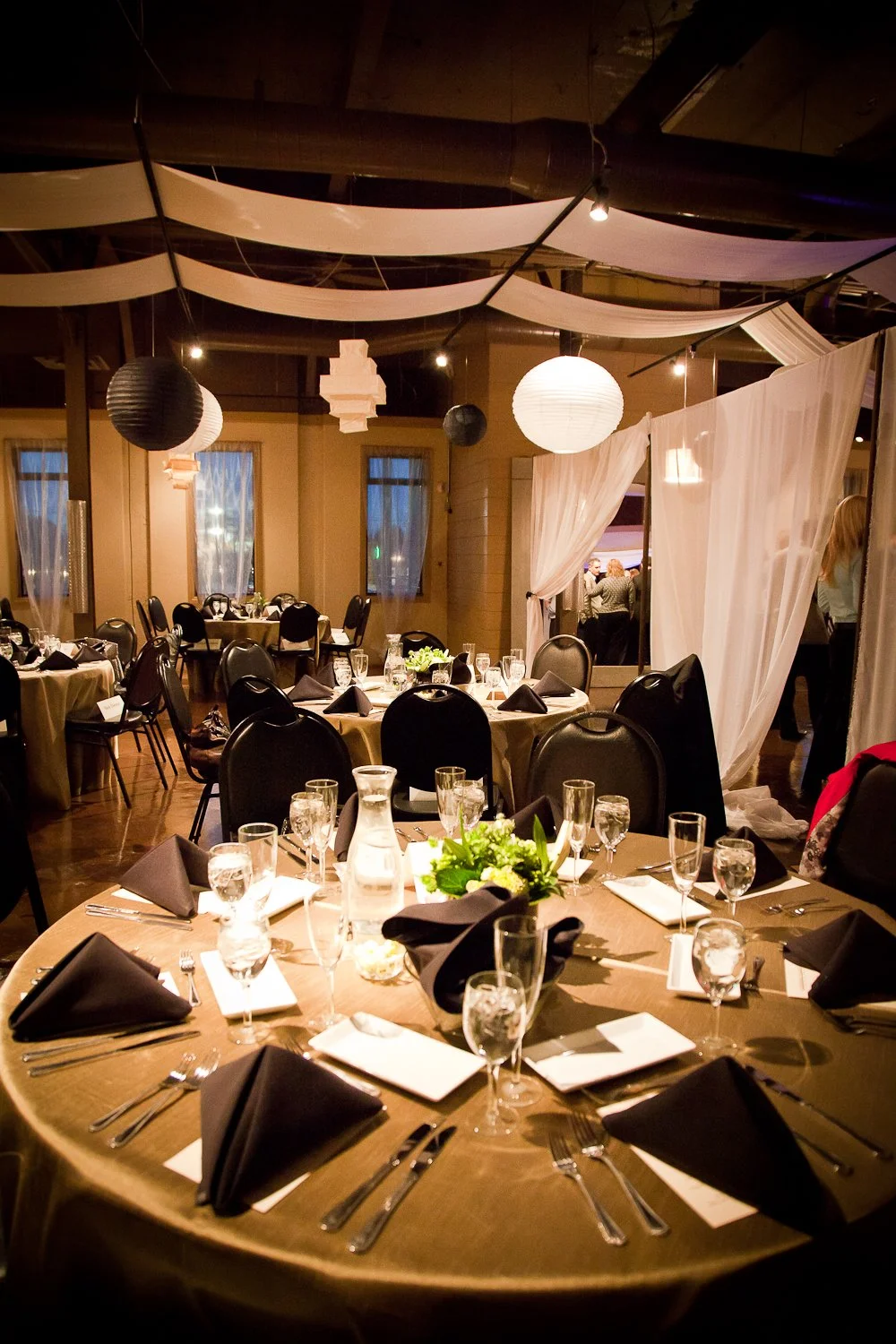 pierpont-place-corporate-event-banquet-table-setup-salt-lake-city.jpg