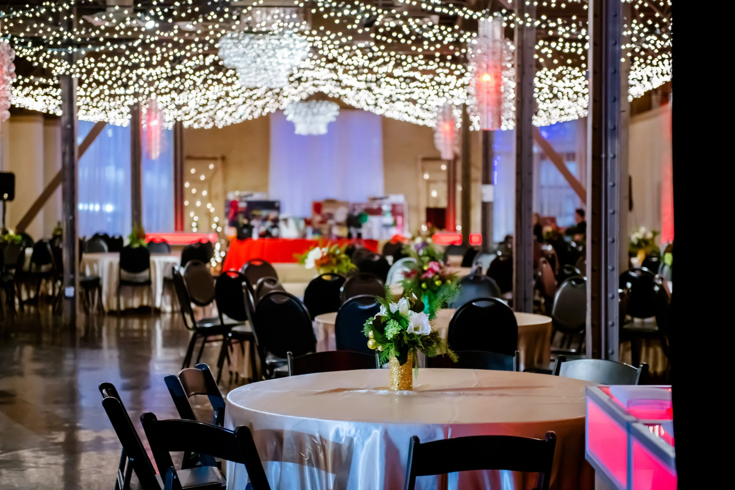 pierpont-place-strayer-university-holiday-party-decor-fairy-lights-salt-lake-city-venue.jpg